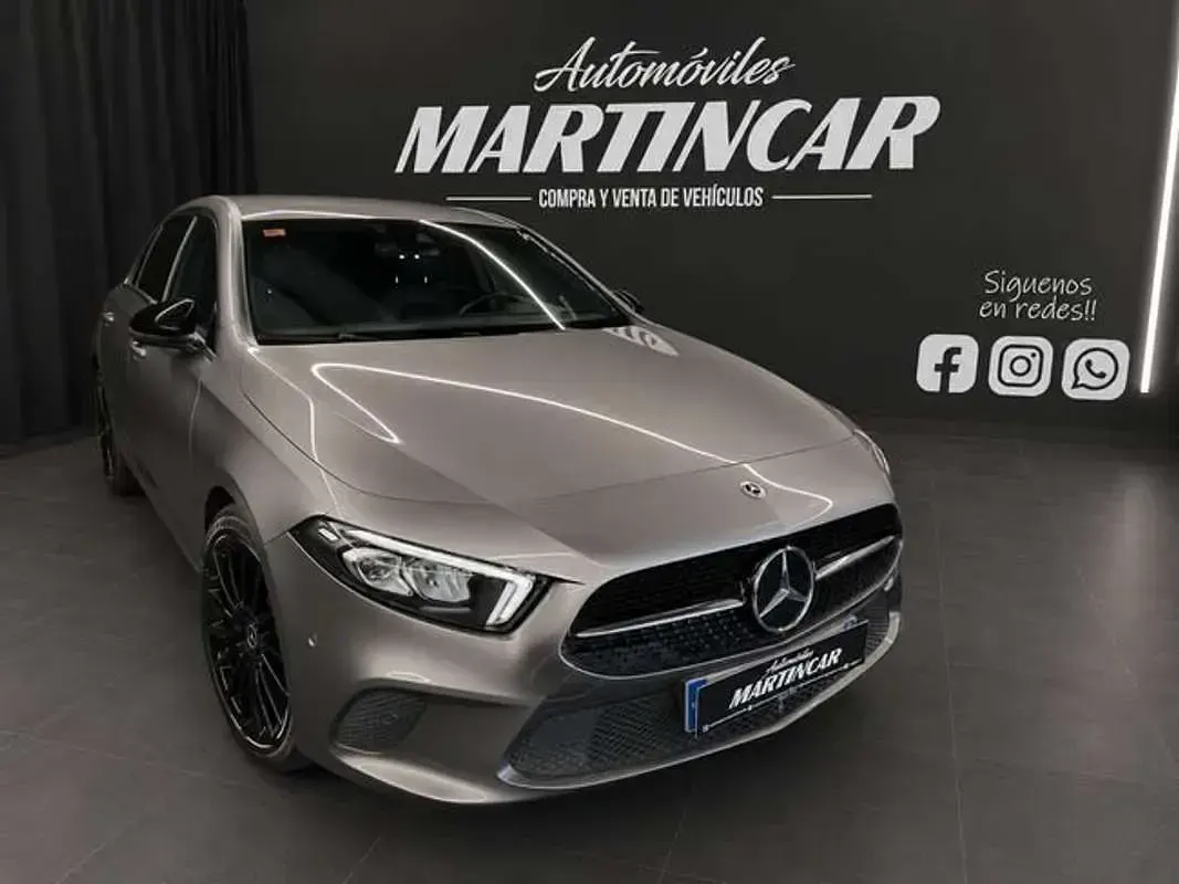 Usado Mercedes A45 AMG AMG line 110 CV (80 kW) 2021 Gris Utilitario
