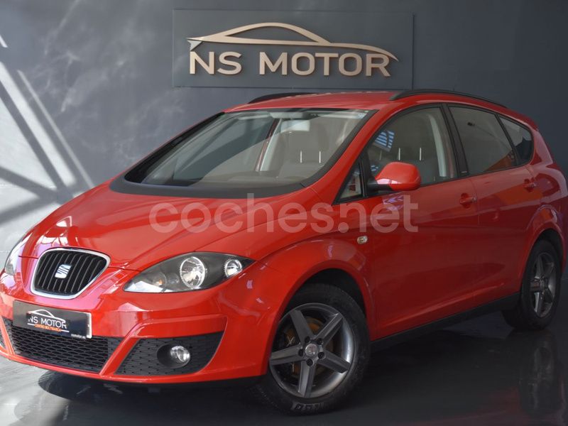 Rojo Usado 2015 Seat Altea XL I-Tech Monovolumen | 8900 € (Caro) - Imagen 1/4