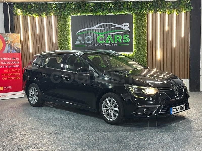 Usado Renault Mégane GrandTour Business 110 CV (80 kW) 2018 Negro Familiar
