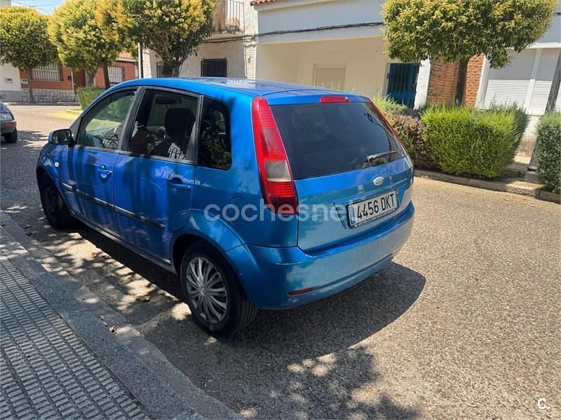 Azul Usado 2005 Ford Fiesta Trend Utilitario | 1400 € (Buen precio) - Imagen 1/4