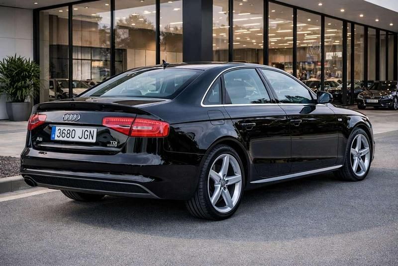 Usado Audi A4 S-Line 177 CV (130 kW) 2015 Negro Berlina