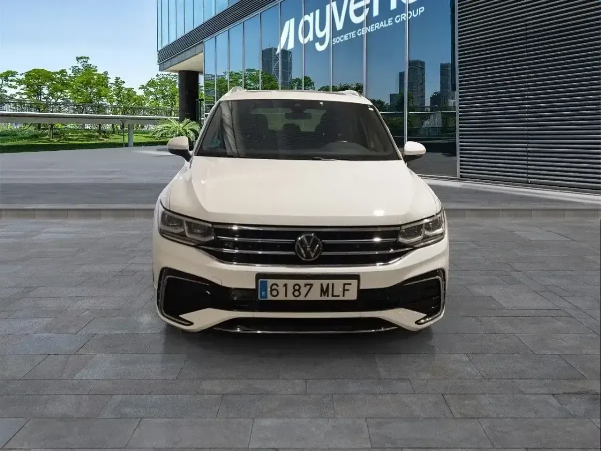 Usado VW Tiguan R-line 190 CV (139 kW) 2023 Blanco SUV