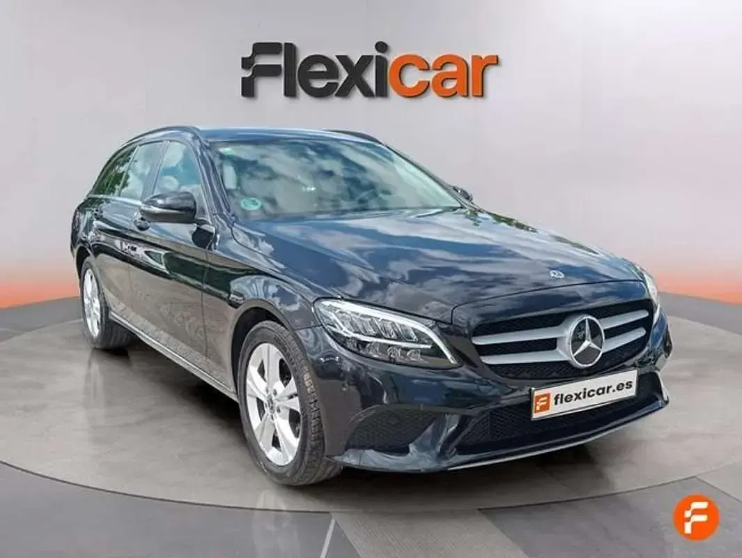 Usado Mercedes C220 194 CV (142 kW) 2019 Negro Familiar