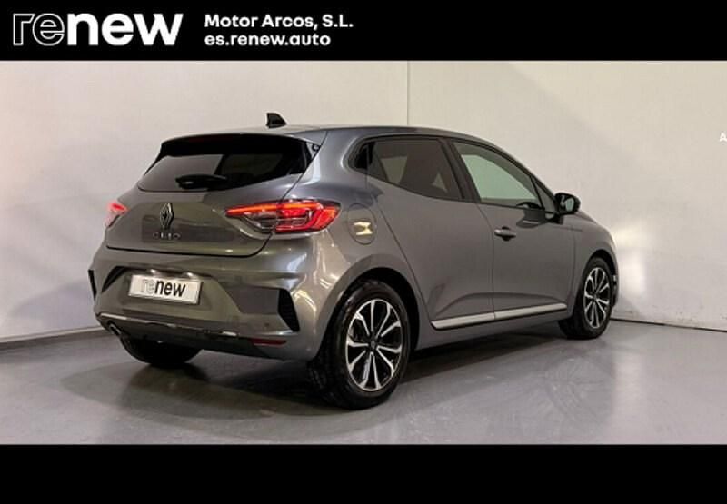 Usado Renault Clio V Techno 90 CV (66 kW) 2024 Gris Berlina