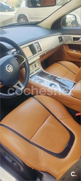 Azul Usado 2012 Jaguar XF Luxury Berlina | 10.300 € (Buen precio) - Imagen 1/2
