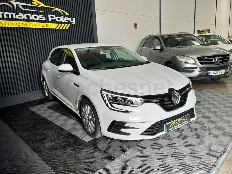 Usado Renault Mégane II Intens 115 CV (84 kW) 2022 Blanco Berlina