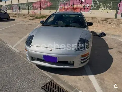 Usado Mitsubishi Eclipse 141 CV (103 kW) 1998 Gris / plata Coupe