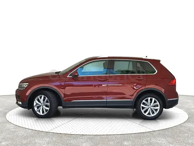 Usado VW Tiguan Sportline 180 CV (132 kW) 2017 Granate SUV