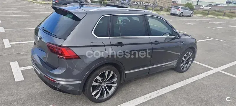 Usado VW Tiguan Sportline 150 CV (110 kW) 2017 Gris / plata SUV