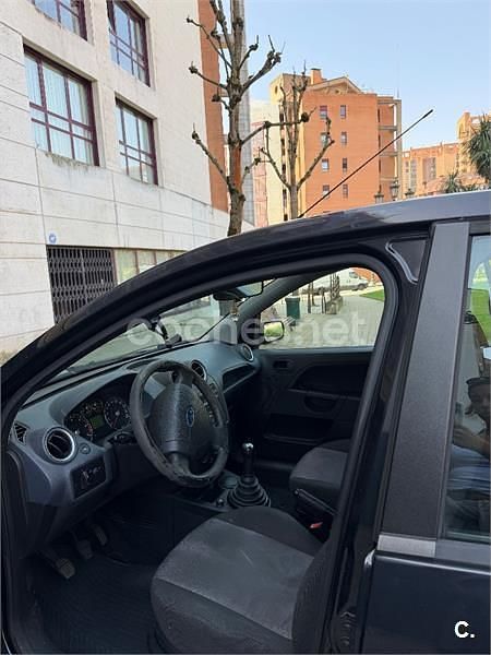 Usado Ford Fiesta Ambiente 68 HP (50 kW) 2009 Preto Citadino