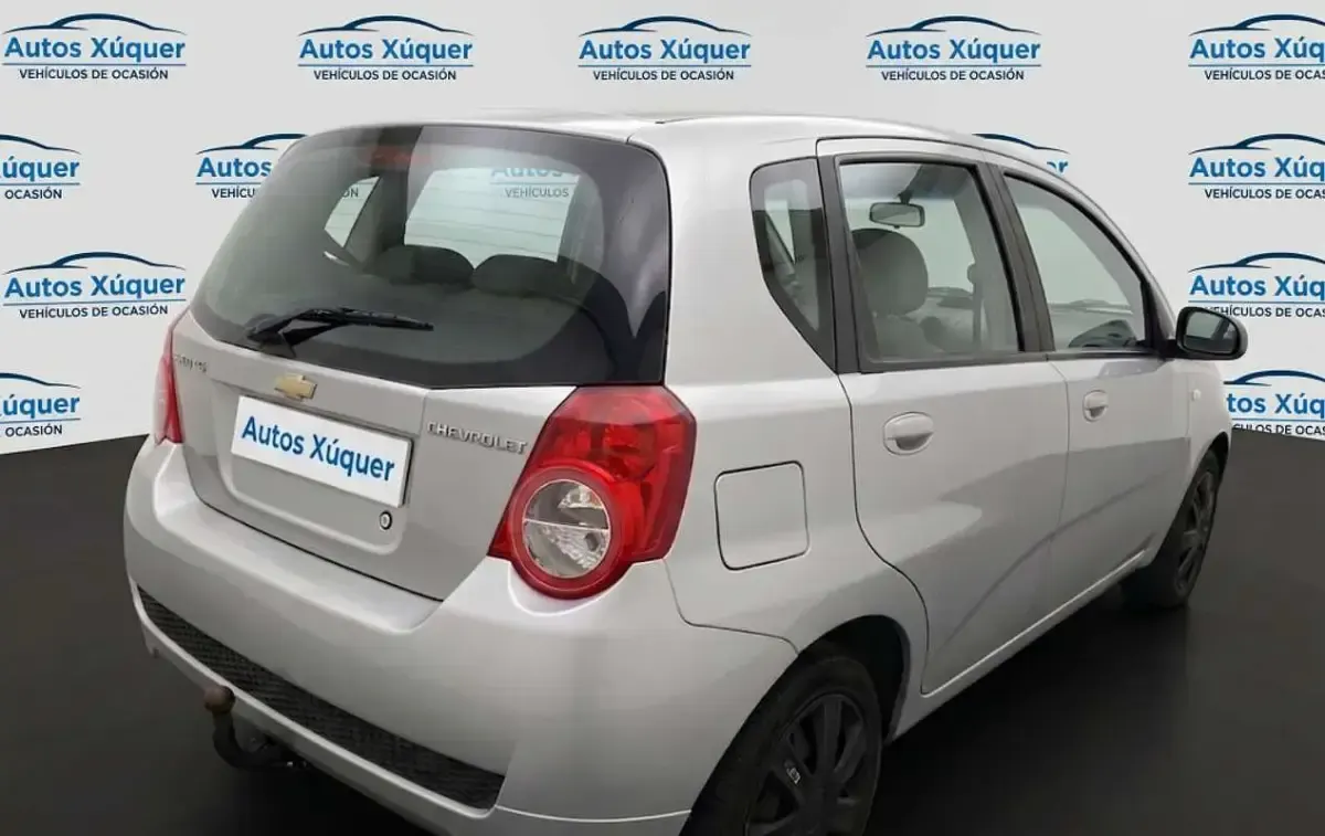 Usado Chevrolet Aveo LT 84 CV (61 kW) 2010 Gris Utilitario