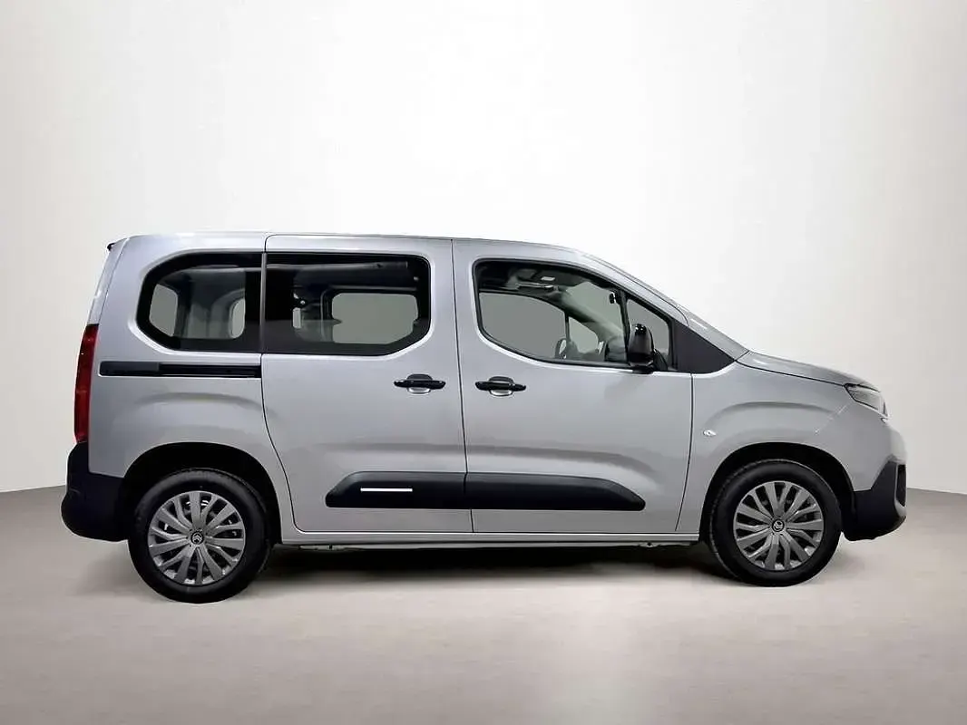 Usado Citroën Berlingo 103 CV (75 kW) 2025 Plateado Monovolumen