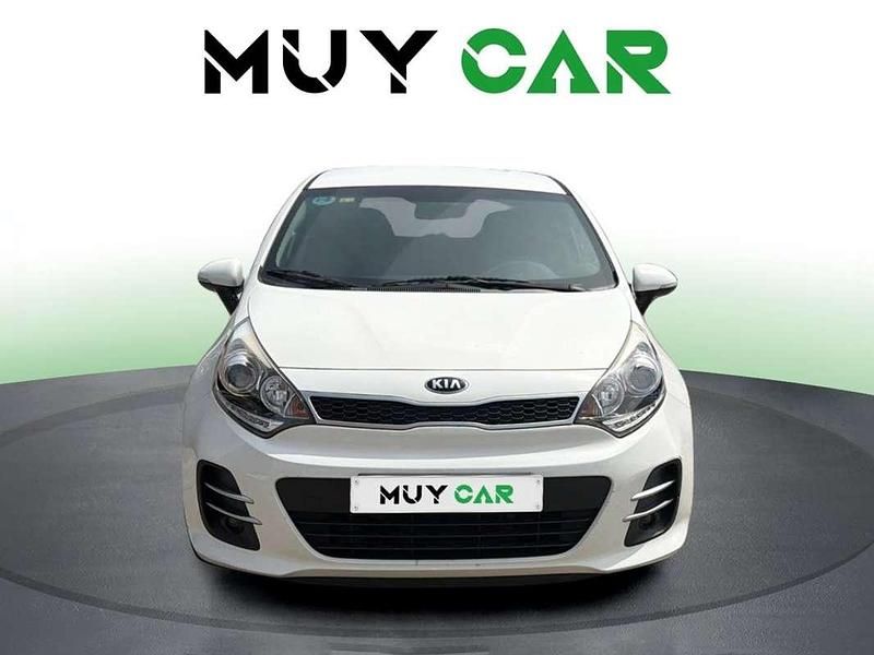 Usado Kia Rio 75 CV (55 kW) 2016 Blanco Utilitario
