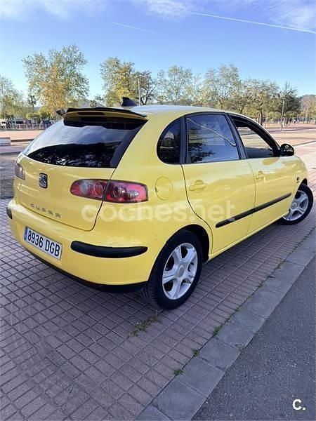 Usado Seat Ibiza Sport 130 CV (95 kW) 2005 Amarillo Utilitario