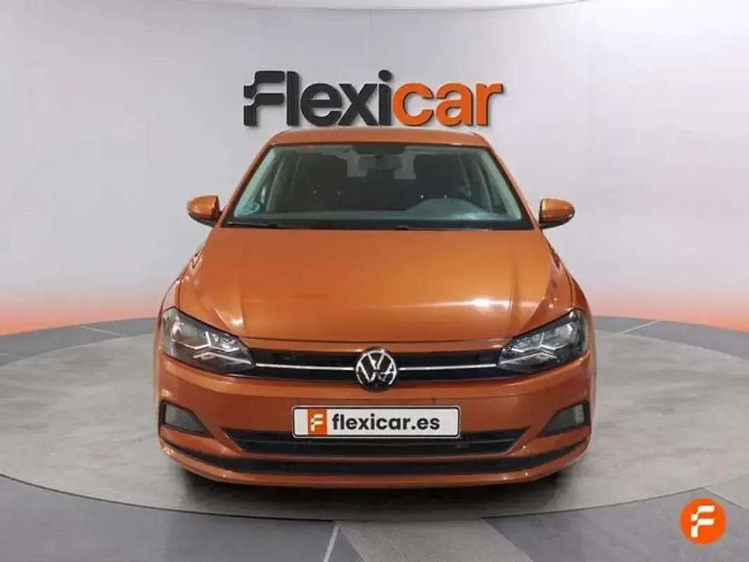 Usado VW Polo Advance 95 CV (69 kW) 2021 Naranja Utilitario