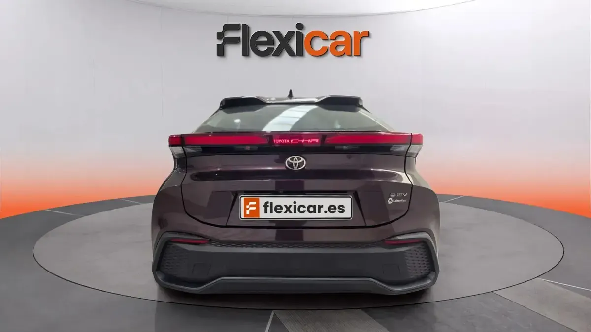 Usado Toyota C-HR Active 140 CV (102 kW) 2024 Violeta SUV