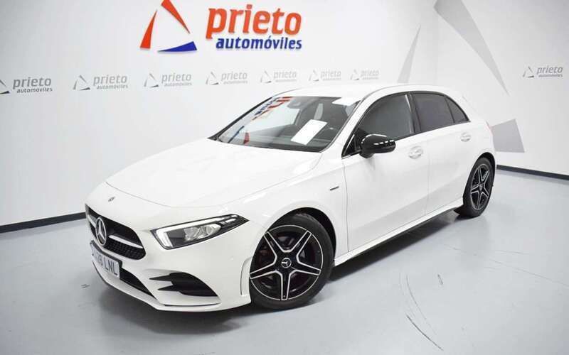 Blanco Usado 2021 Mercedes A200 Utilitario | 25.900 € (Precio justo) - Imagen 1/4