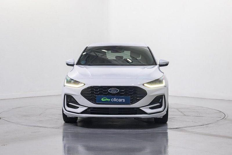 Usado Ford Focus ST-Line 125 CV (91 kW) 2022 Blanco Berlina