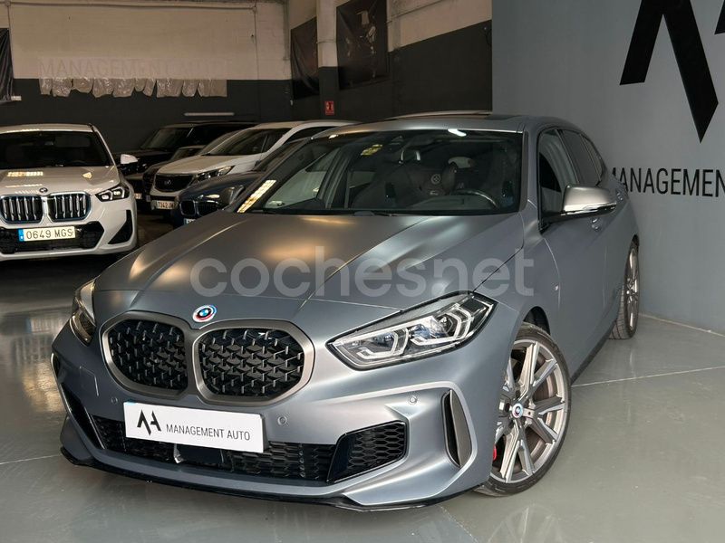 Gris / plata Usado 2022 BMW M135 Utilitario | 50.790 € - Imagen 1/4