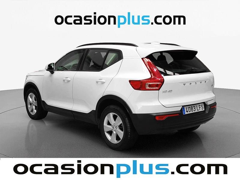 Usado Volvo XC40 Momentum 150 CV (110 kW) 2020 Blanco SUV