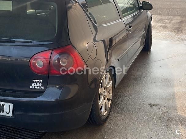Negro Usado 2006 VW Golf V Highline Berlina | 2800 € (Un poco caro) - Imagen 1/4