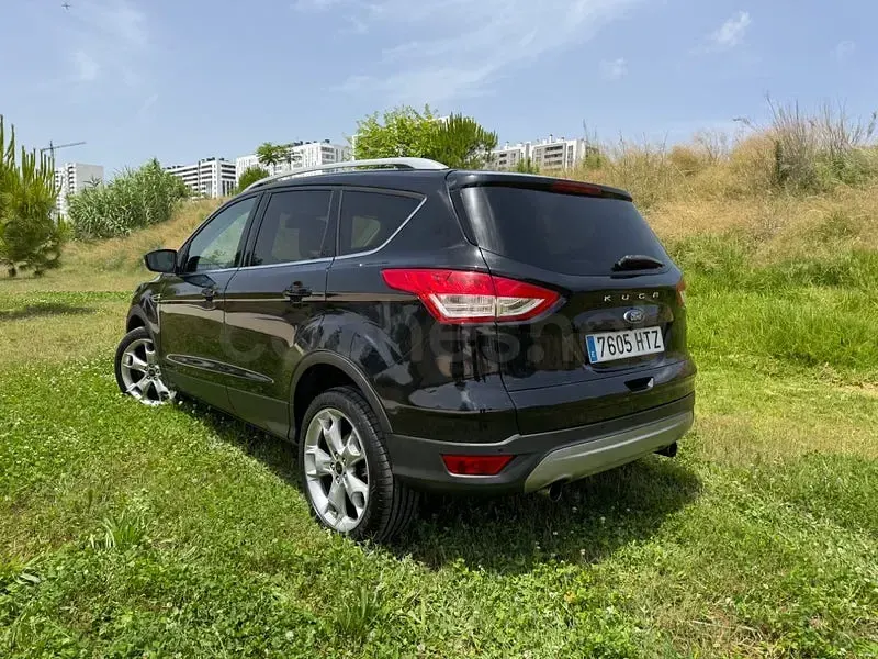 Usado Ford Kuga Titanium S 163 CV (119 kW) 2014 Negro SUV