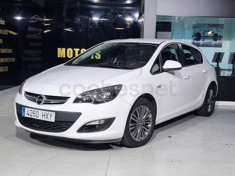 Usado Opel Astra Excellence 110 CV (80 kW) 2015 Blanco Berlina