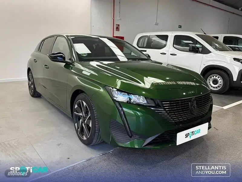 Usado Peugeot 308 Allure 130 CV (95 kW) 2022 Verde Berlina