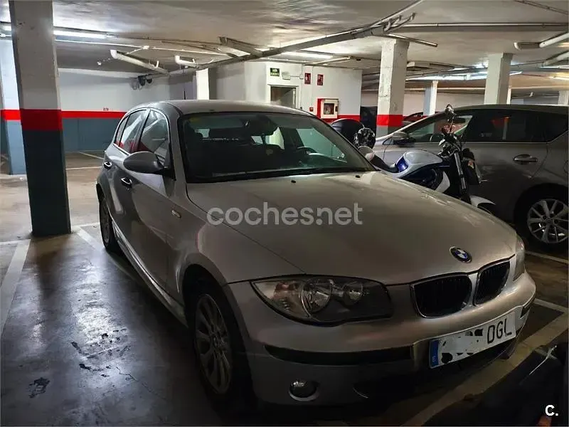 Usado BMW 116 115 CV (84 kW) 2005 Gris / plata Utilitario