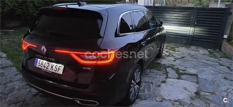Usado Renault Koleos Initiale Paris 175 CV (128 kW) 2018 Violeta / lila SUV