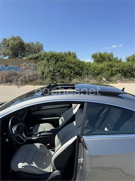 Gris / plata Usado 2011 Mercedes E250 Coupe | 17.250 € (Un poco caro) - Imagen 1/4