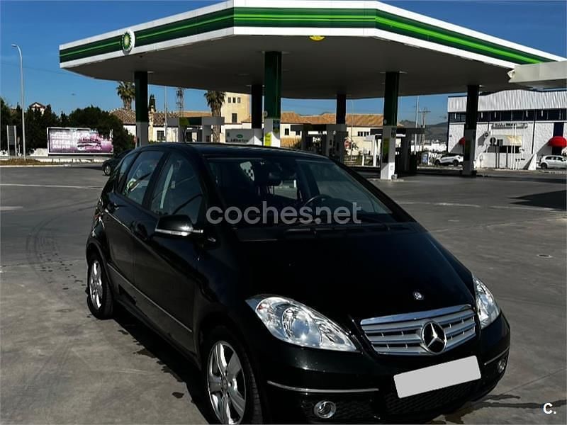 Usado Mercedes A180 Style 109 CV (80 kW) 2012 Negro Berlina