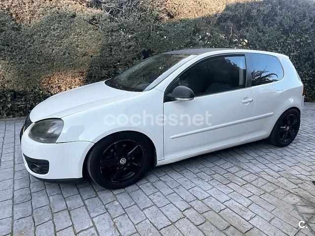 Usado VW Golf V GT 140 CV (102 kW) 2007 Blanco Berlina