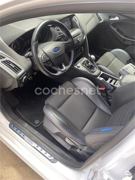 Usado Ford Focus RS 350 CV (257 kW) 2017 Blanco Berlina