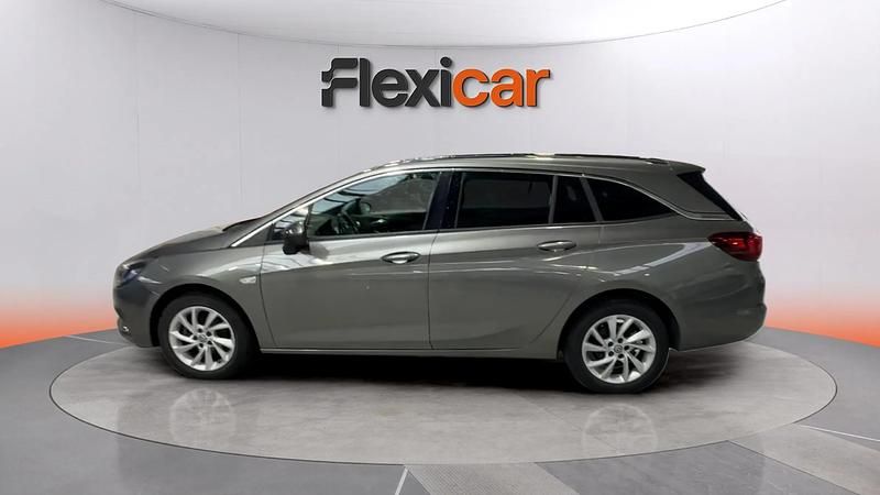 Usado Opel Astra Dynamic 151 CV (111 kW) 2019 Gris Berlina