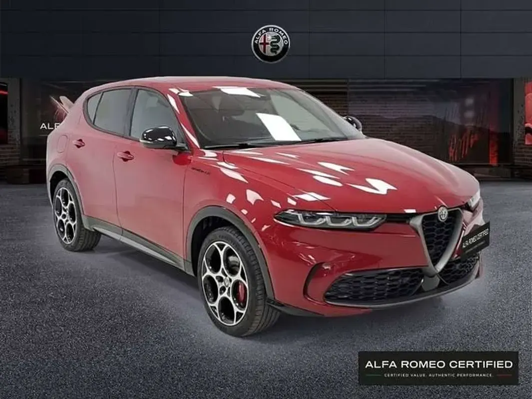 Usado Alfa Romeo Tonale Edizione Speciale 280 CV (205 kW) 2023 Rojo SUV