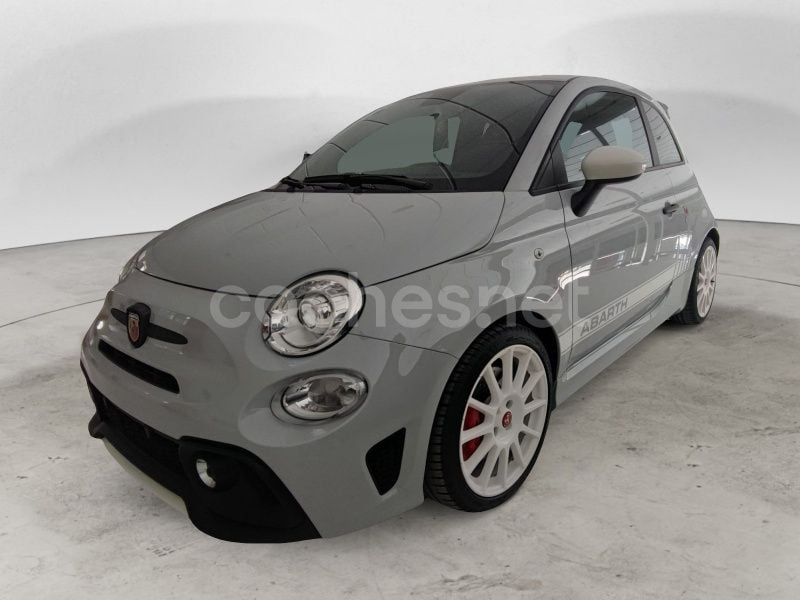 Gris Usado 2022 Abarth 695 Esseesse Utilitario | 35.990 € - Imagen 1/4