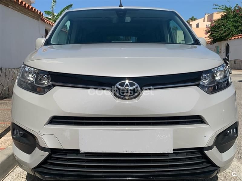 Usado Toyota Proace Verso Active 131 CV (96 kW) 2020 Gris / plata Familiar