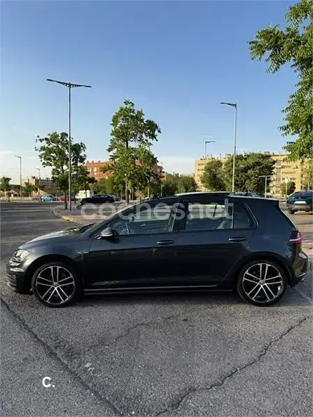 Usado VW Golf VII GTD 184 CV (135 kW) 2016 Gris / plata Berlina