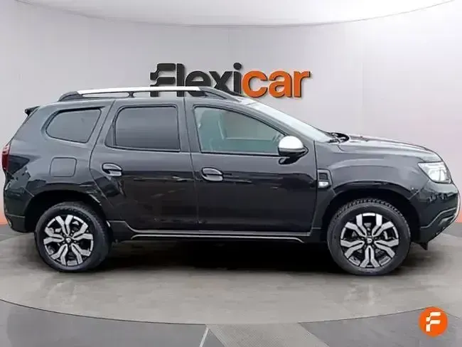 Usado Dacia Duster Comfort 115 CV (84 kW) 2021 Negro SUV