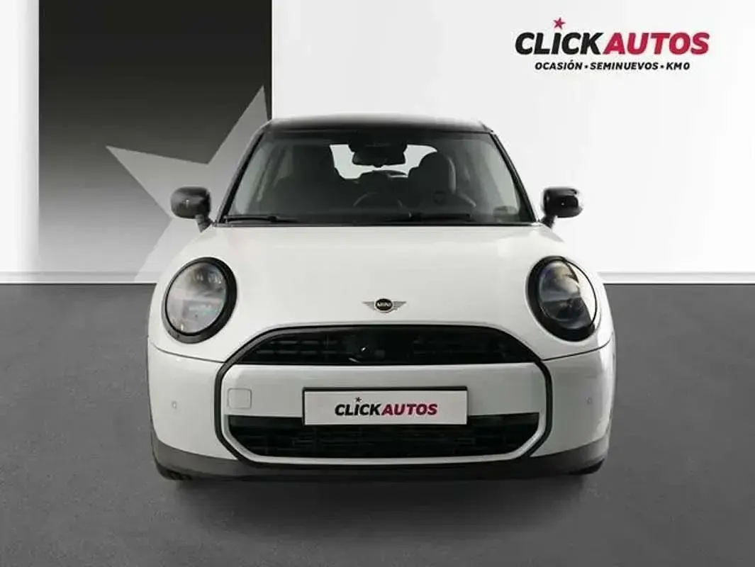 Usado Mini Cooper Classic 114 kW (156 CV) 2025 Blanco Utilitario