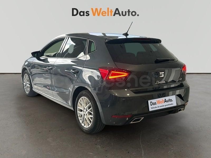 Usado Seat Ibiza FR 115 CV (84 kW) 2025 Gris / plata Utilitario
