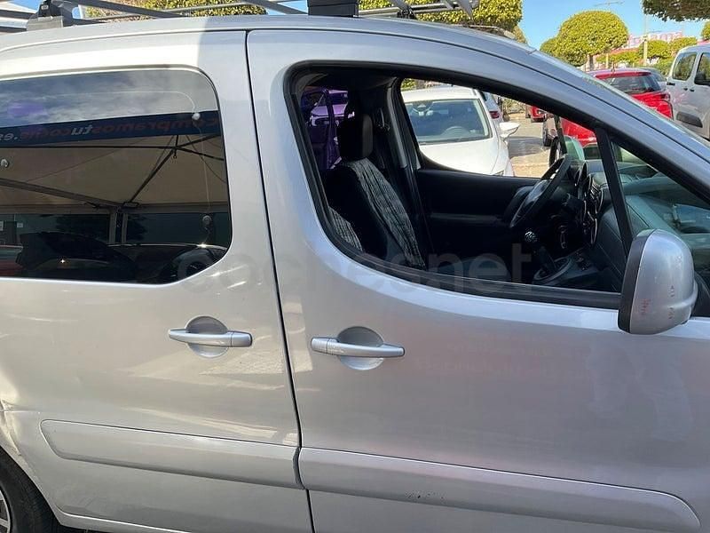 Usado Peugeot Partner Tepee Active 92 CV (67 kW) 2014 Gris / plata Monovolumen