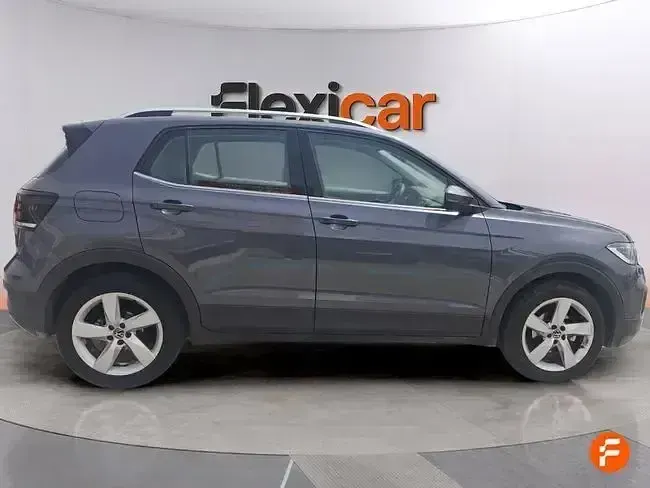Usado VW T-Cross Advance 150 CV (110 kW) 2022 Gris SUV