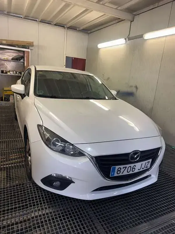 Usado Mazda 3 Style 150 CV (110 kW) 2015 Blanco Utilitario