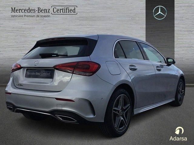 Usado Mercedes A250 218 CV (160 kW) 2021 Plata iridio Berlina