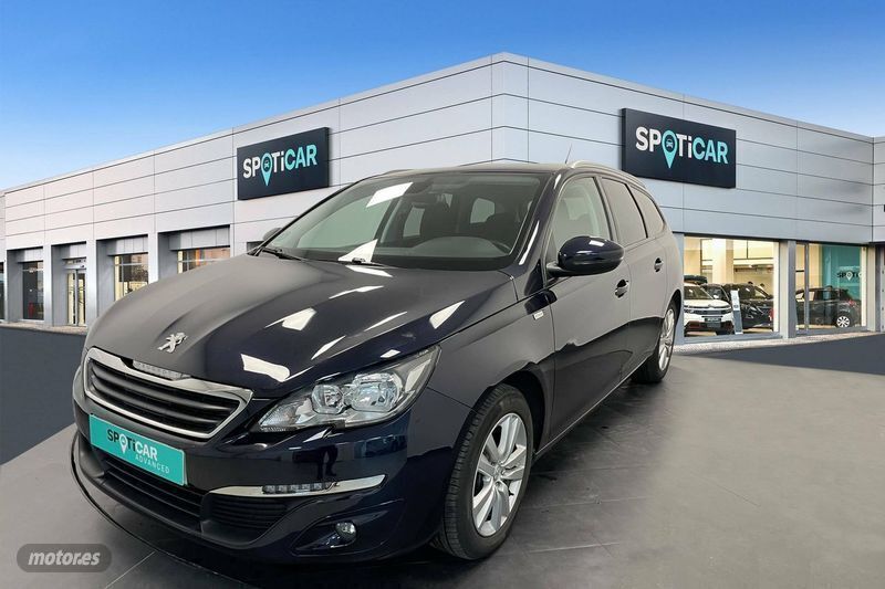 Negro Usado 2017 Peugeot 308 Style Familiar | 11.900 € (Caro) - Imagen 1/4