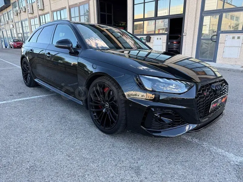 Usado Audi RS4 Premium 450 CV (330 kW) 2021 Negro Familiar