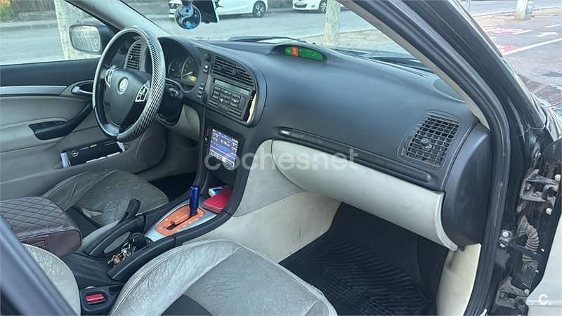 Usado Saab 9-3 Vector 150 CV (110 kW) 2004 Negro Berlina