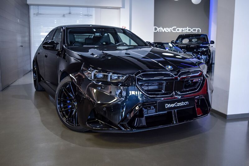 Negro Usado 2025 BMW M5 Comfort Edition Berlina | 158.900 € - Imagen 1/4